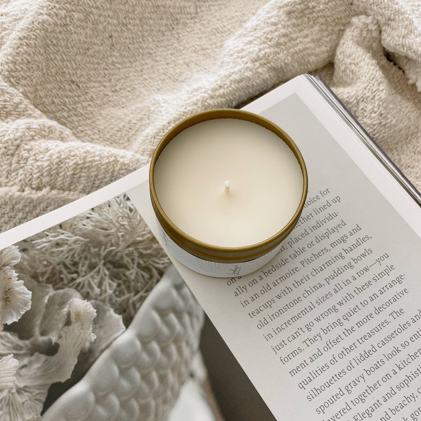 ECHO 4 oz. Gold Candle - Lavender & Vanilla