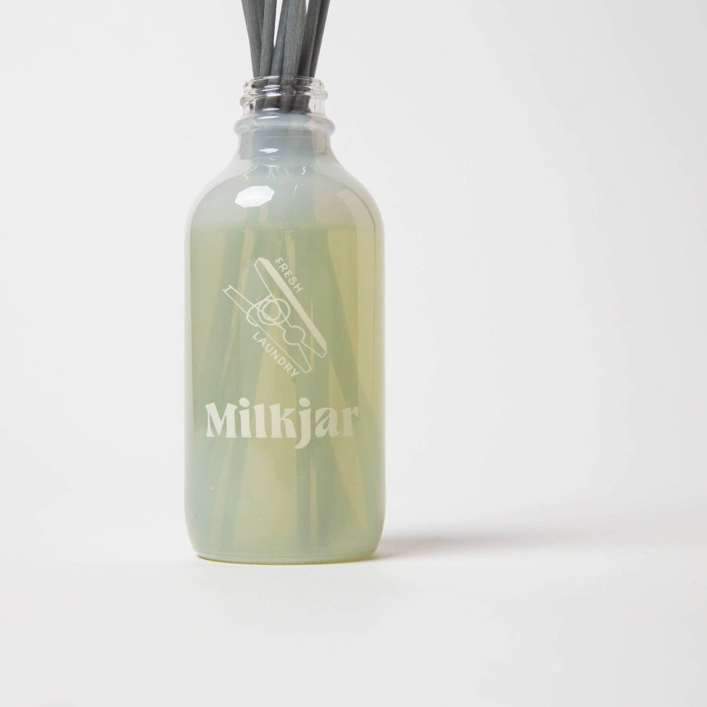 Fresh Laundry - Rain, Cotton & Vanilla 4oz Reed Diffuser