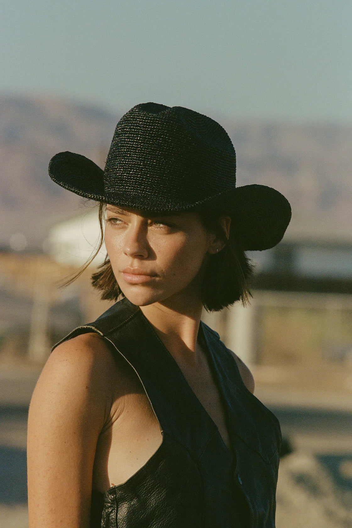 The Raffia Cowboy - Noir
