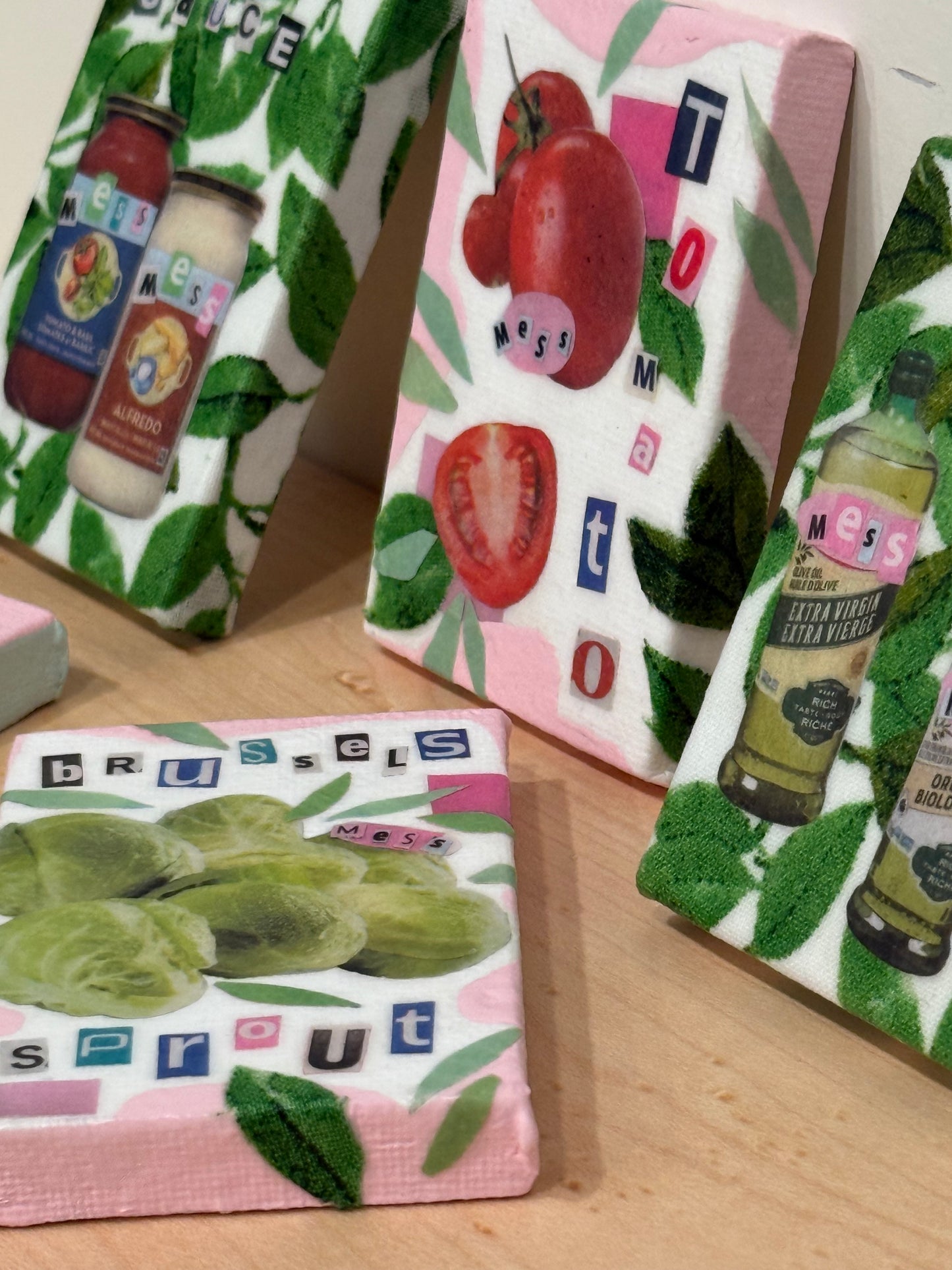 Mess Mini Decoupage Canvas