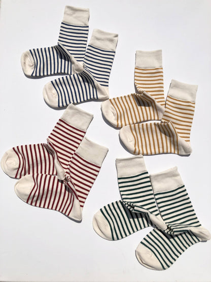 COLOR STRIPE SOCKS
