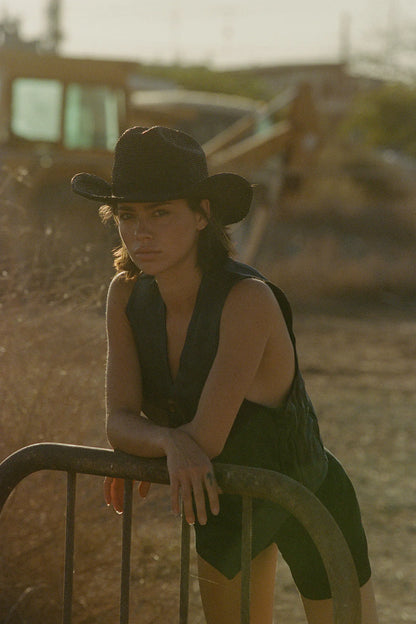 The Raffia Cowboy - Noir