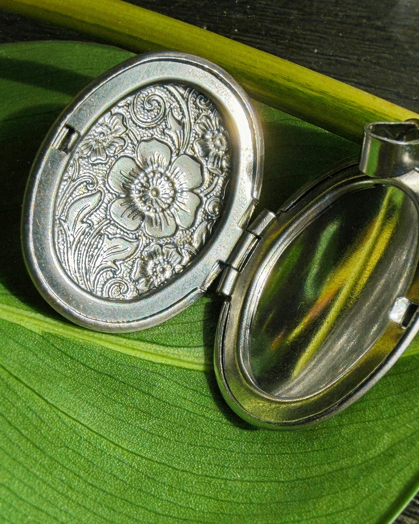 Stainless Pendants (Mess Studio)