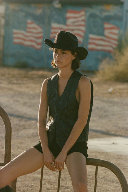 The Raffia Cowboy - Noir