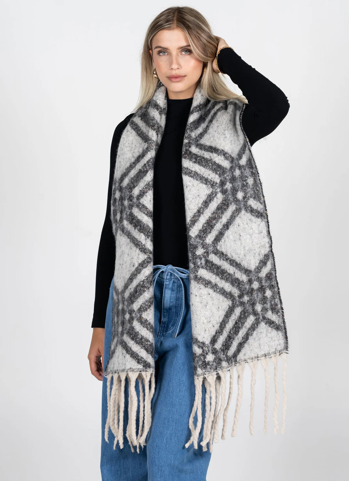 Argyle Pattern Blanket Scarf