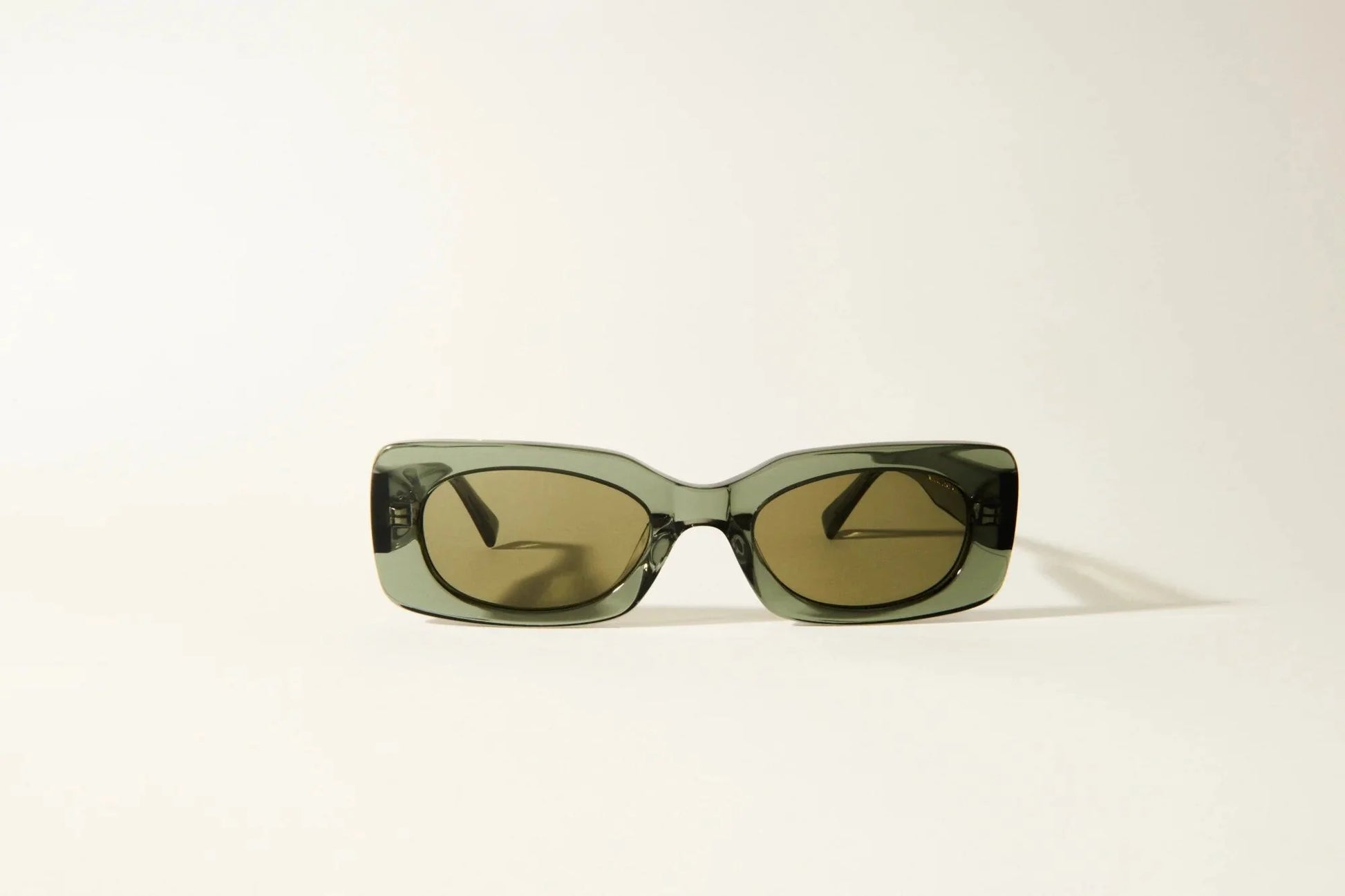 Iris Sunnies - Verde Palma - Wild and Heart