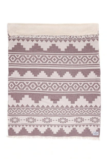 Beachcomber Fleece Throw - Wild and Heart